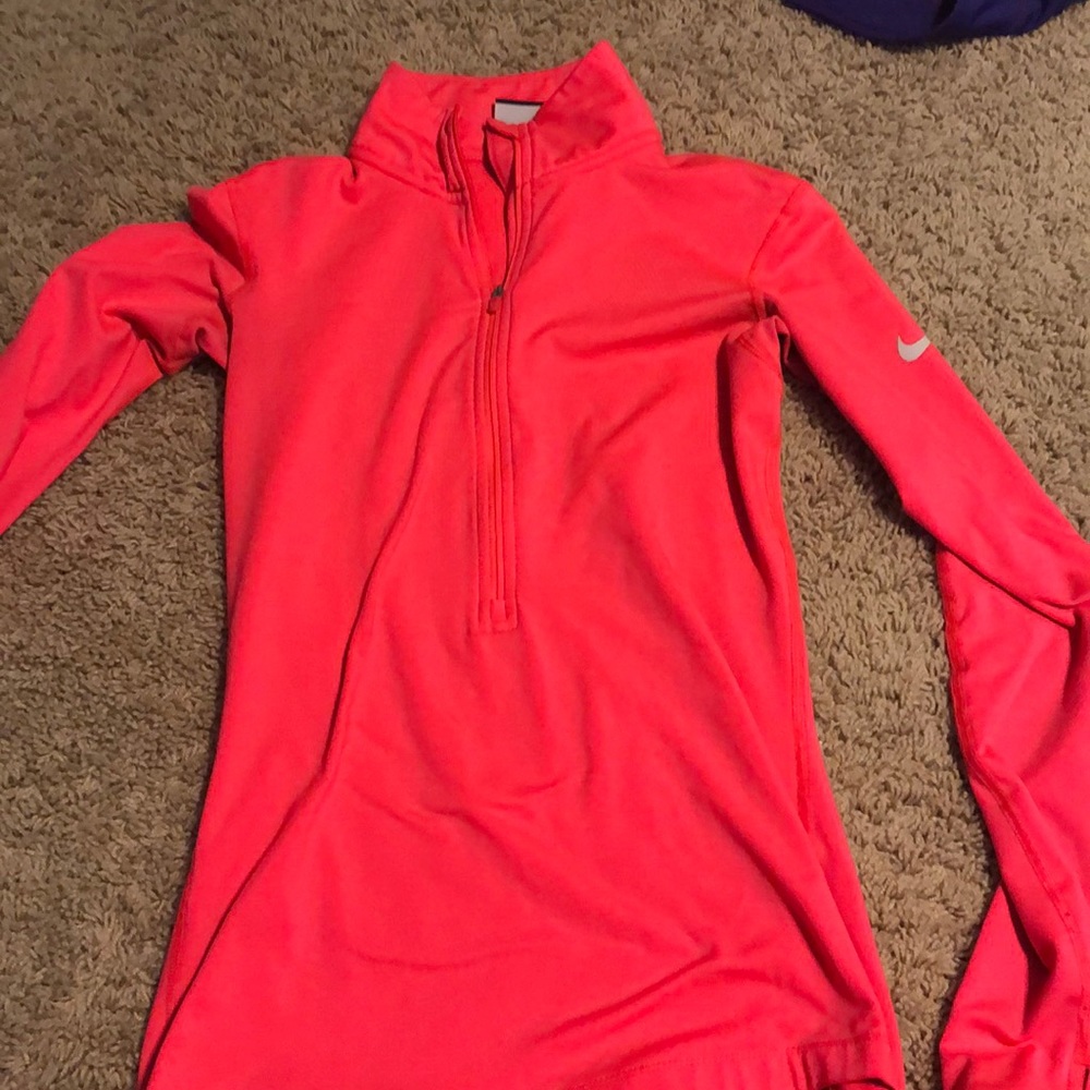 nike sweatshirt